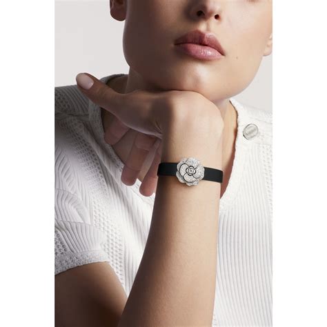 montre chanel camelia